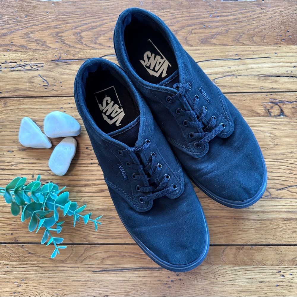 Black Canvas Vans Lace Up Sneakers Women’s 7.5